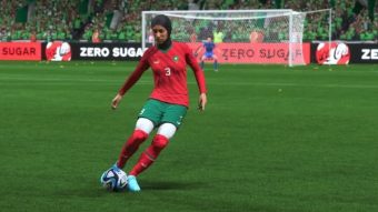 FIFA 23: Nouhaila Benzina debuta como la primera jugadora con hiyab en el videojuego