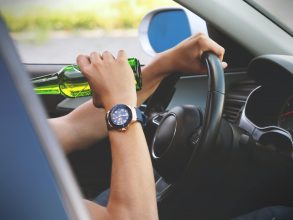 Un 70% de las personas declara al alcohol como un factor de inseguridad al volante: 1 de cada 10 personas, reconoce que ha manejado tras beber