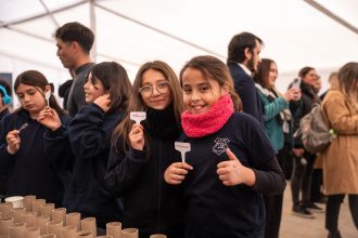 ¿Qué hace un residuo de fábrica en un colegio de Talagante? La historia del compost chileno