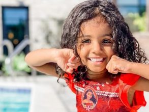 Tiene 6 años y su inteligencia ya es comparada con la de Albert Einstein